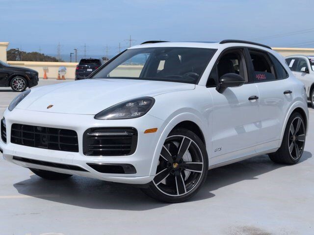 2021 PORSCHE Cayenne