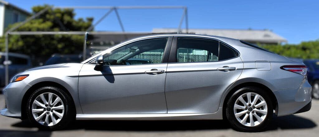 2020 TOYOTA Camry