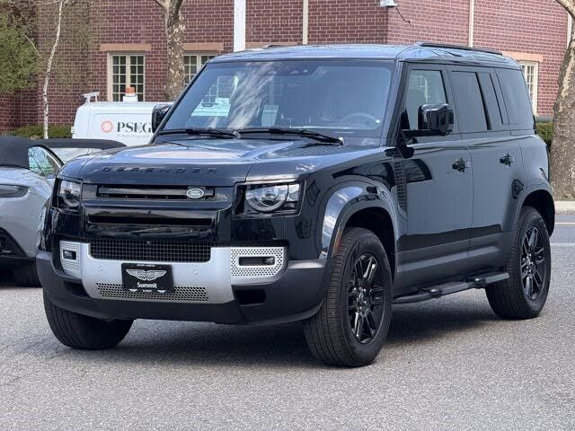 2025 LAND ROVER Defender