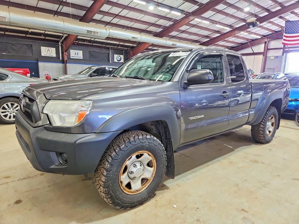 2014 TOYOTA Tacoma