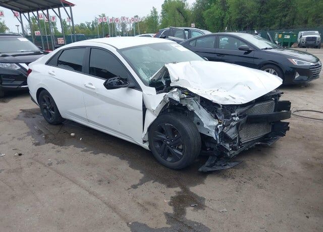2023 HYUNDAI Elantra
