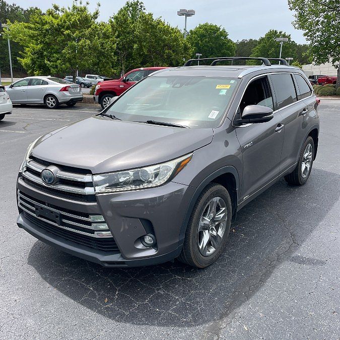 2019 TOYOTA Highlander
