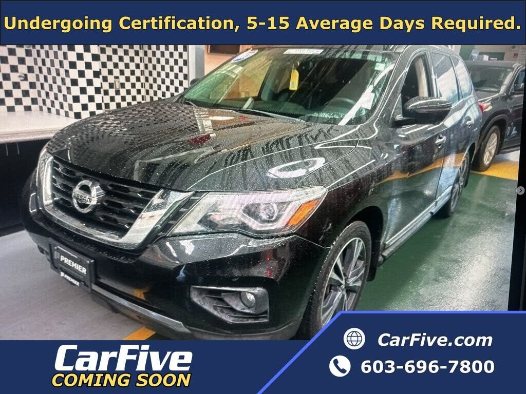 2017 NISSAN Pathfinder