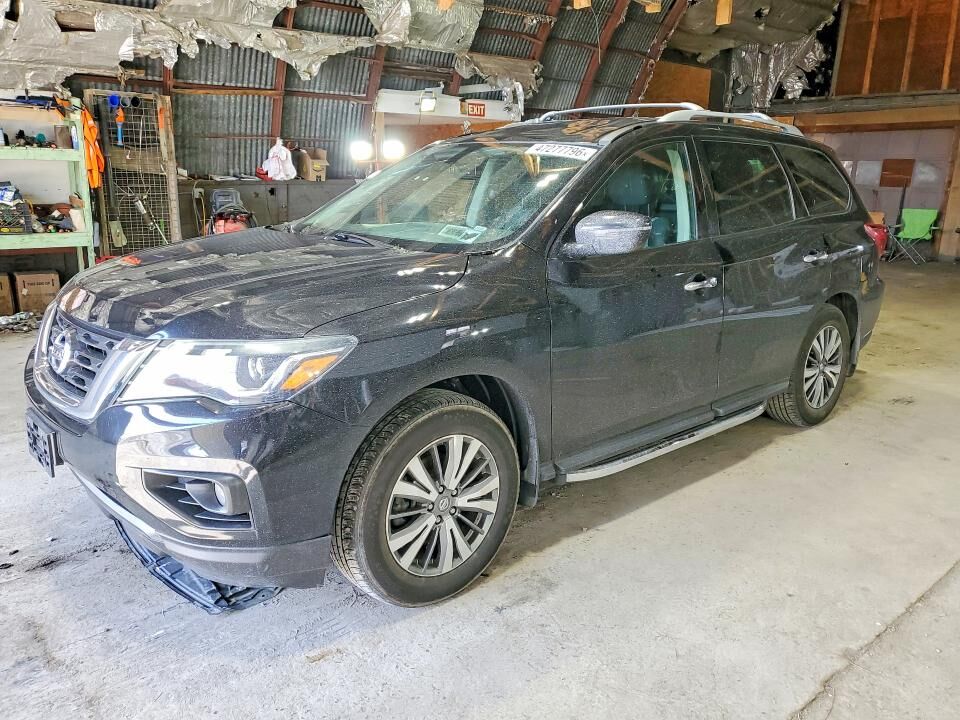 2020 NISSAN Pathfinder