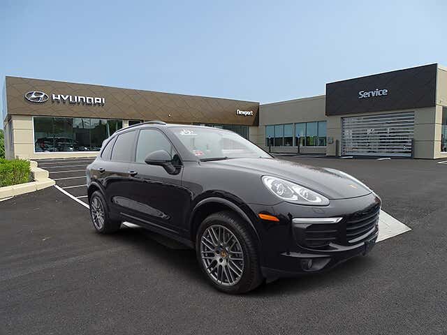 2017 PORSCHE Cayenne