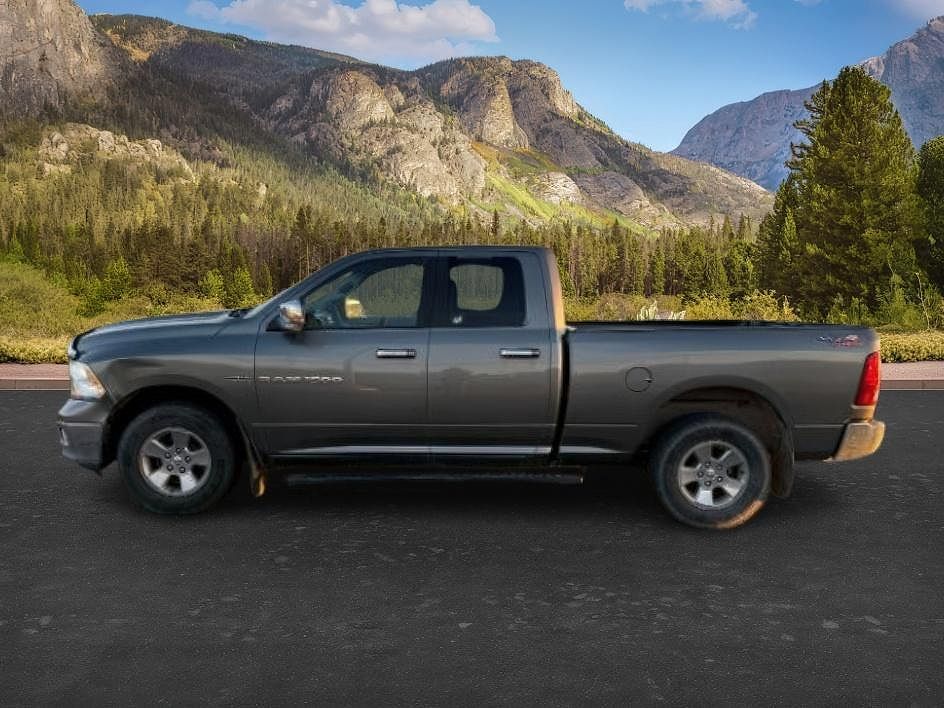 2011 DODGE Ram
