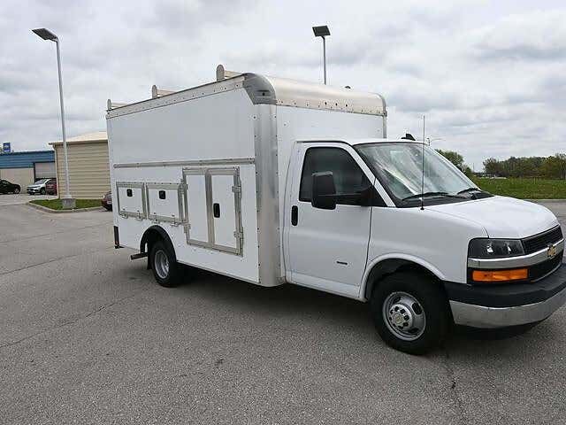 2022 CHEVROLET Express