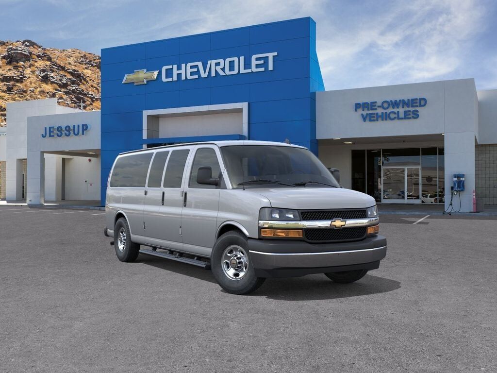 2026 CHEVROLET Express
