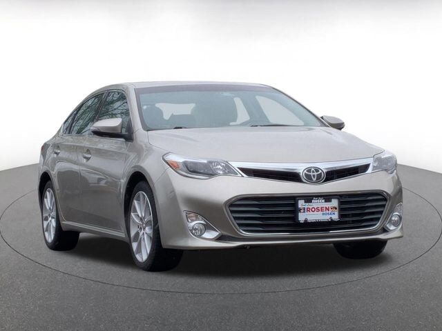 2013 TOYOTA Avalon