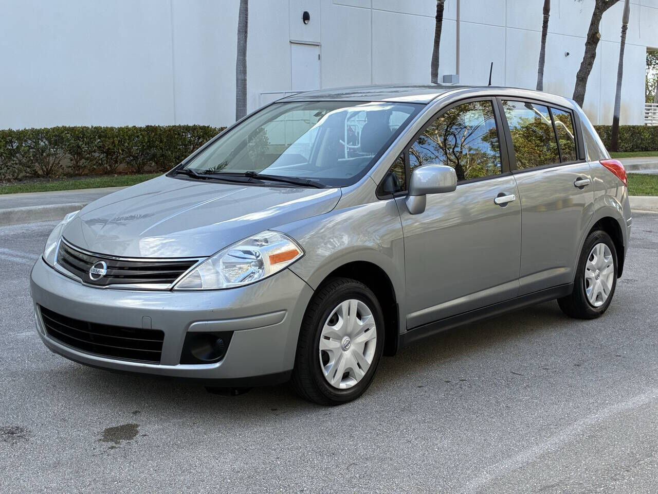 2011 NISSAN Versa