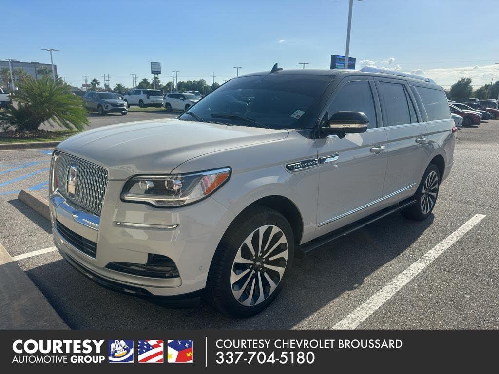 2023 LINCOLN Navigator L