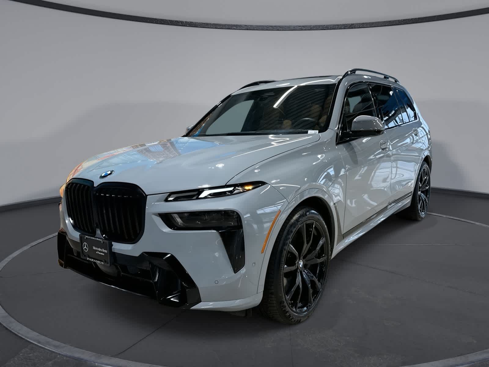 2025 BMW X7