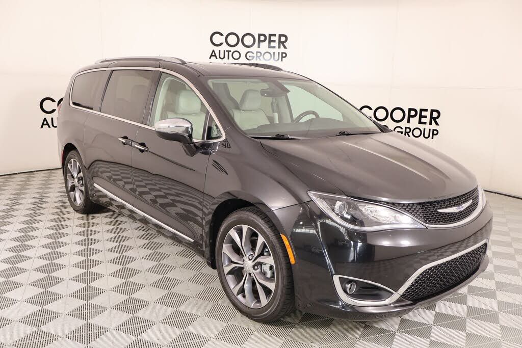 2017 CHRYSLER Pacifica