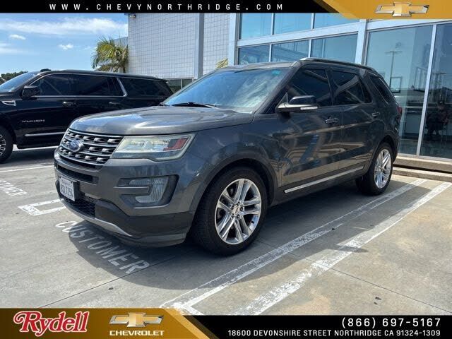 2017 FORD Explorer