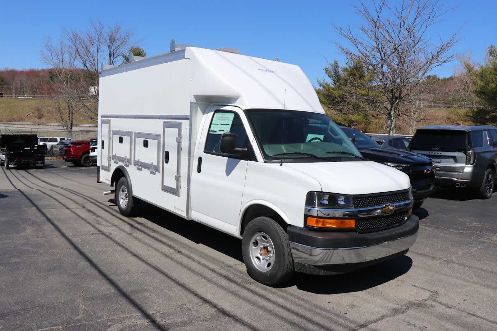 2026 CHEVROLET Express