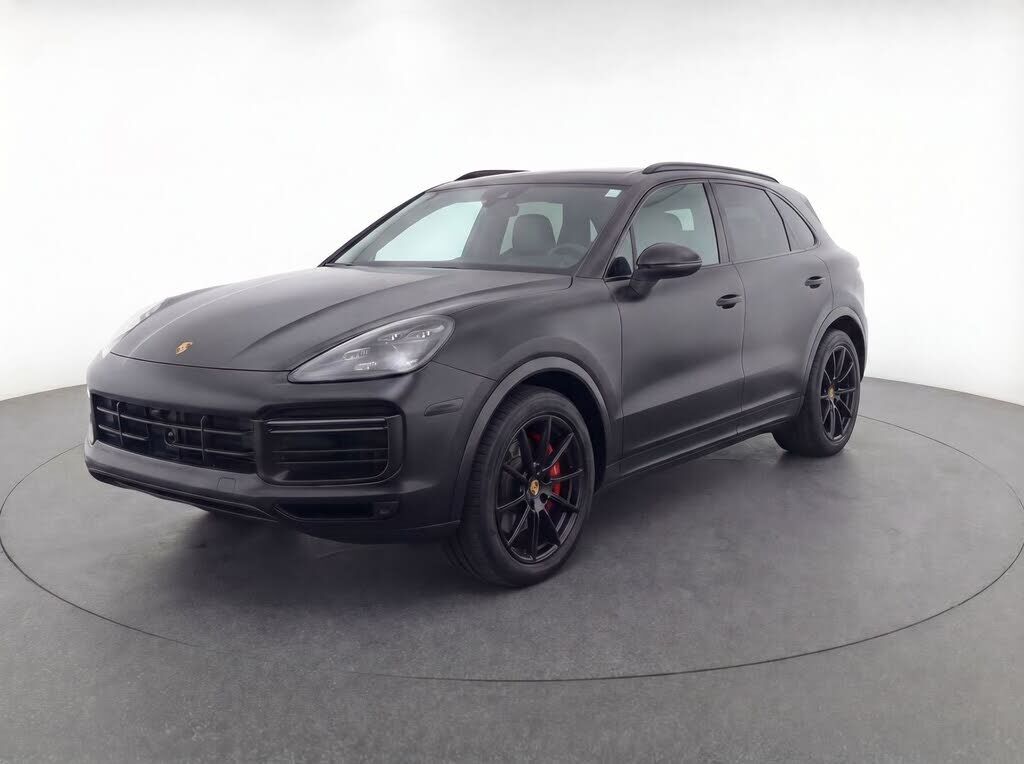2023 PORSCHE Cayenne
