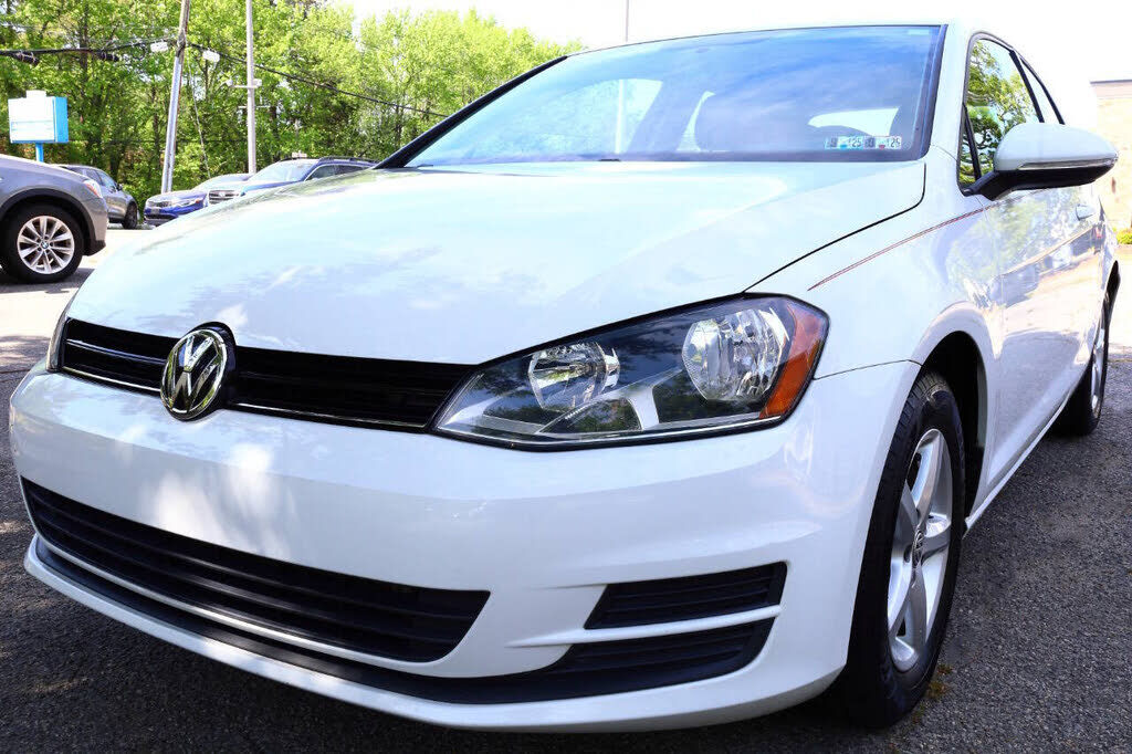 2015 VOLKSWAGEN Golf