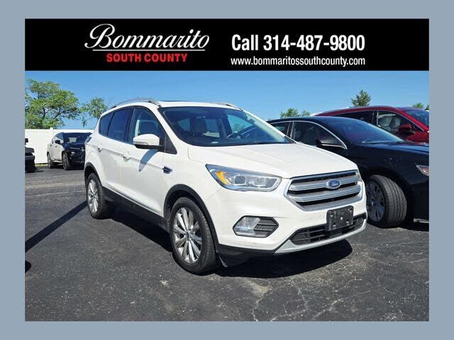2017 FORD Escape