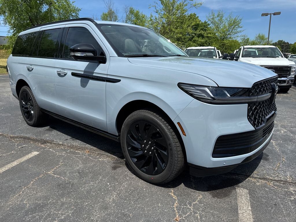2026 LINCOLN Navigator