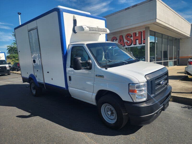 2023 FORD E-350