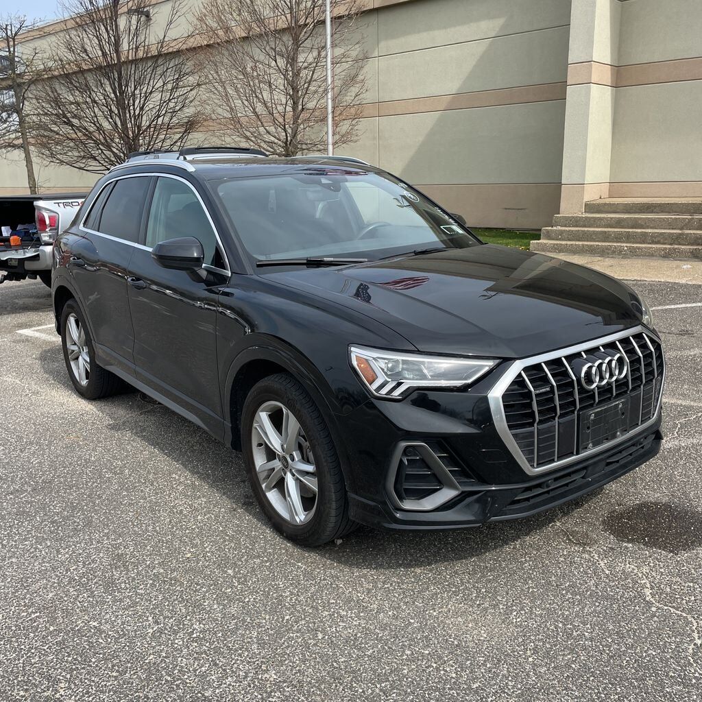 2022 AUDI Q3