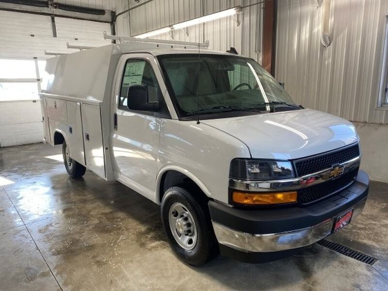 2026 CHEVROLET Express