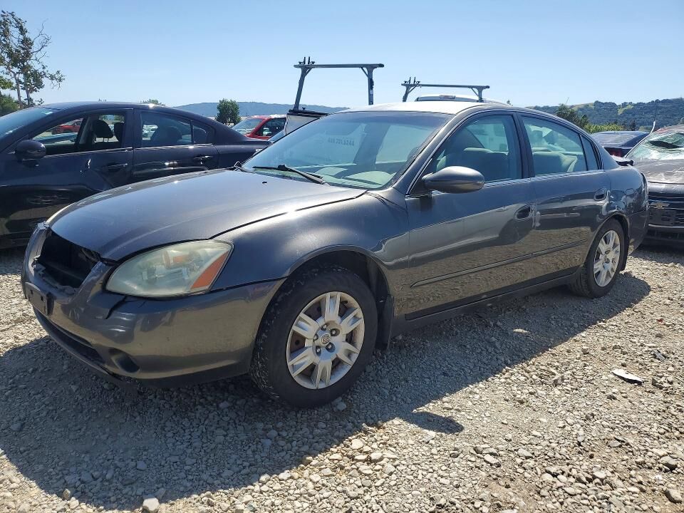 2005 NISSAN Altima