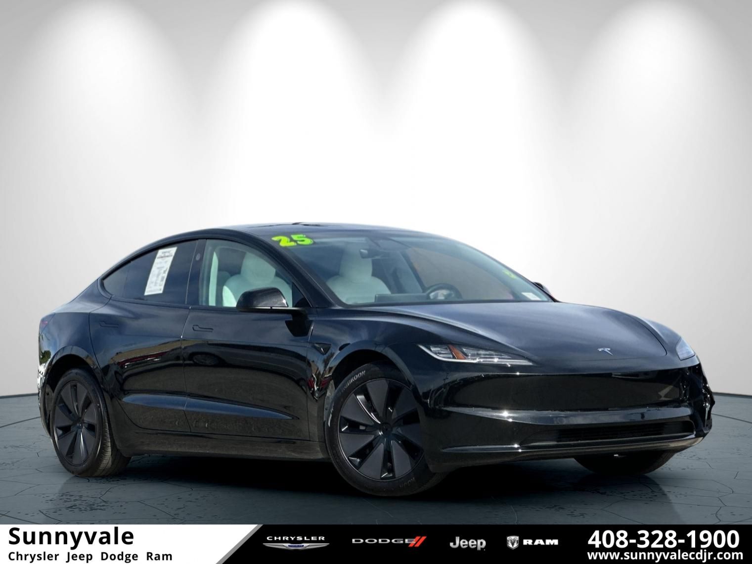 2025 TESLA Model 3