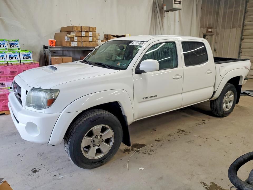 2010 TOYOTA Tacoma