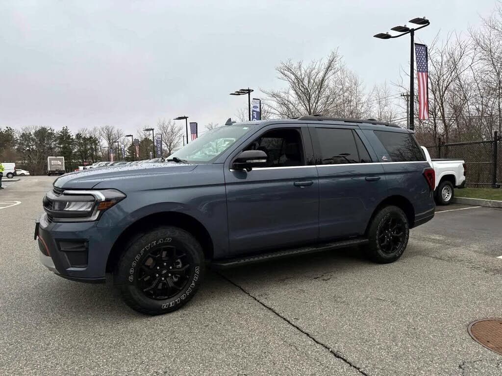 2023 FORD Expedition