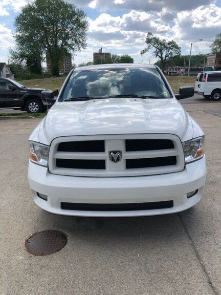 2012 DODGE Ram