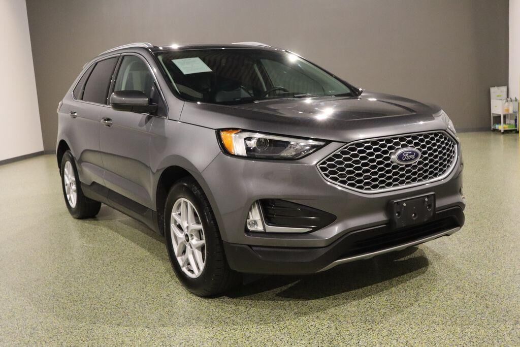 2023 FORD Edge
