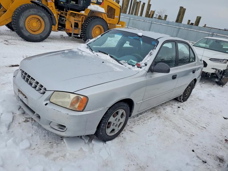 2002 HYUNDAI Accent