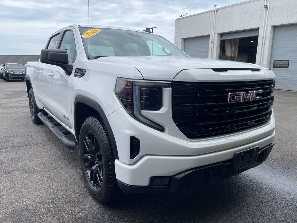 2025 GMC Sierra