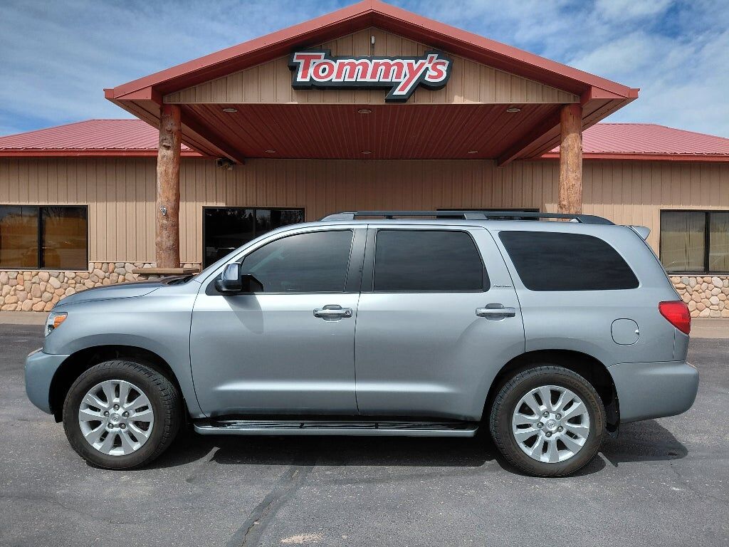 2011 TOYOTA Sequoia
