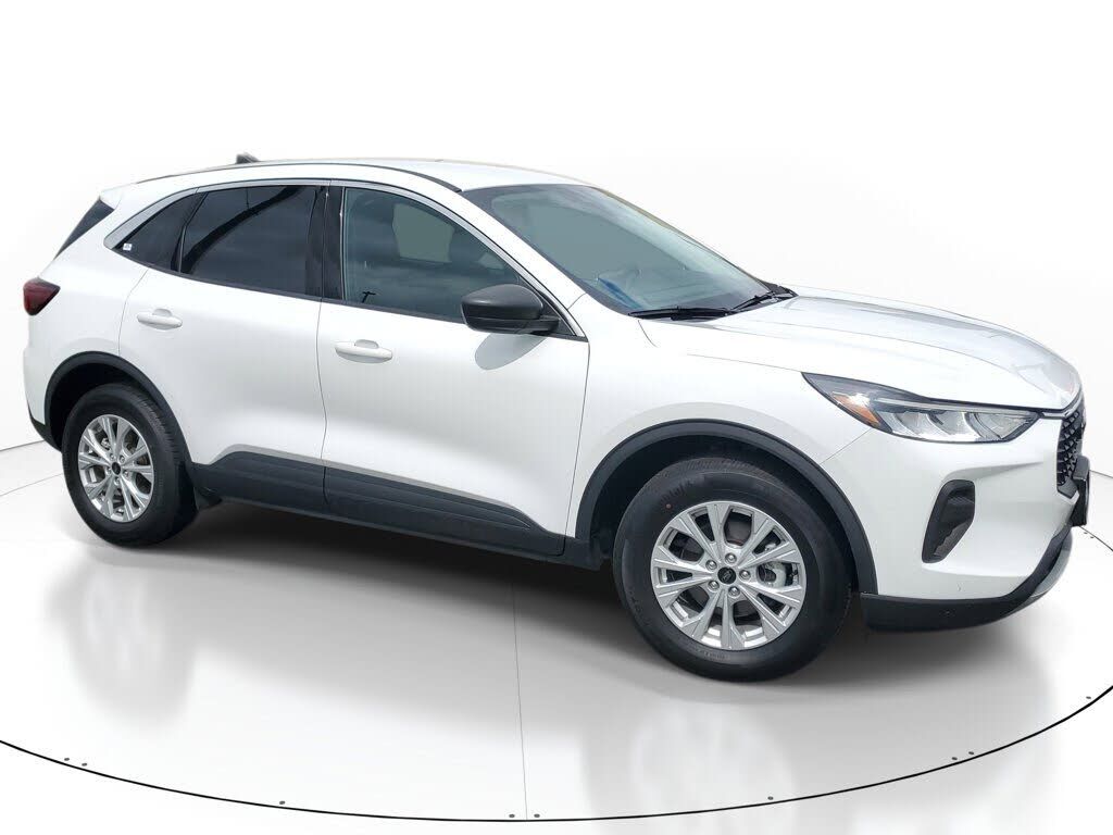 2024 FORD Escape