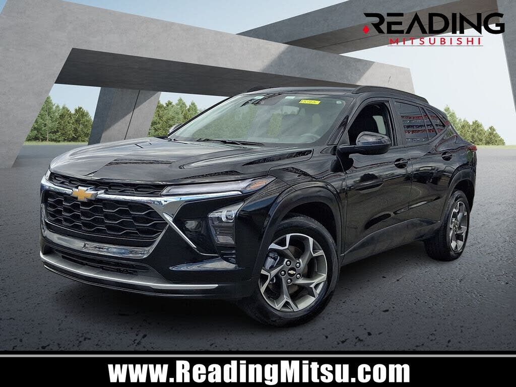 2025 CHEVROLET Trax