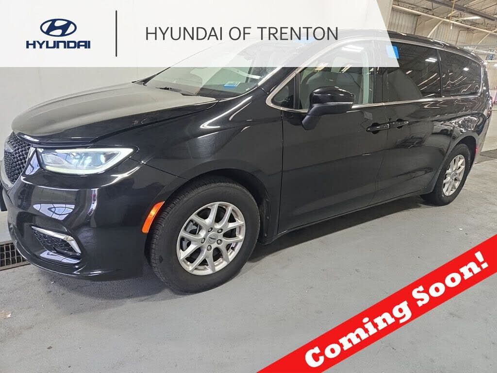 2023 CHRYSLER Pacifica