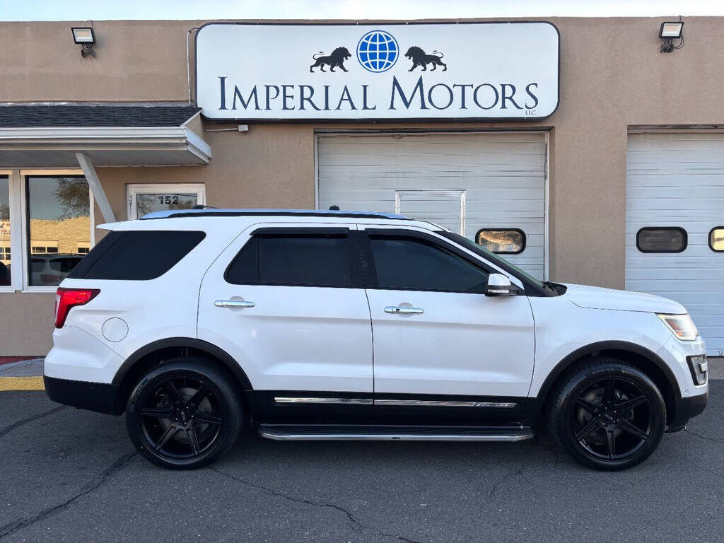 2017 FORD Explorer