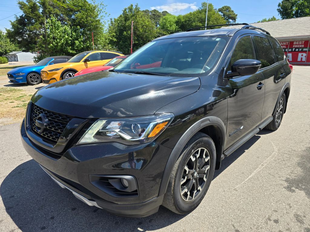 2020 NISSAN Pathfinder