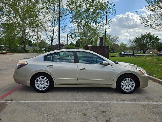 2010 NISSAN Altima