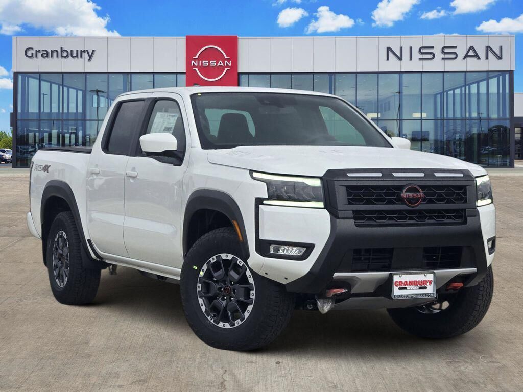 2026 NISSAN Frontier