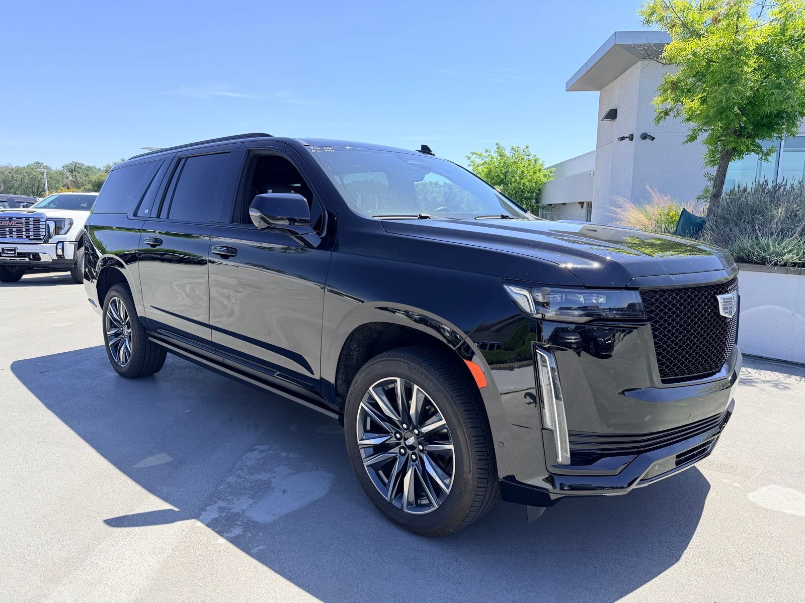 2021 CADILLAC Escalade ESV