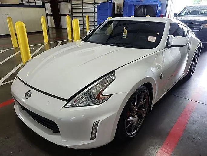 2017 NISSAN 370Z