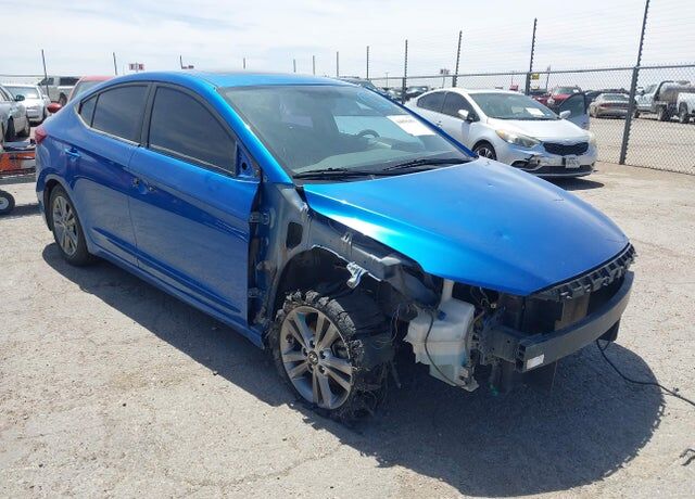 2017 HYUNDAI Elantra