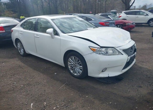 2014 LEXUS ES