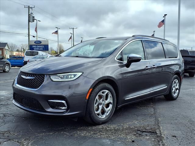 2023 CHRYSLER Pacifica