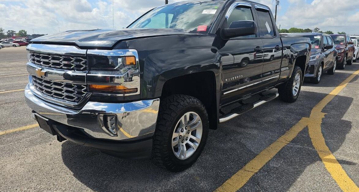 2017 CHEVROLET Silverado