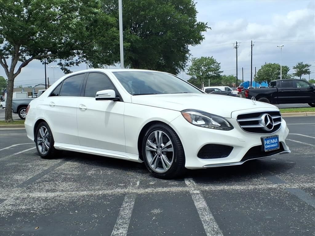 2016 MERCEDES-BENZ E-Class