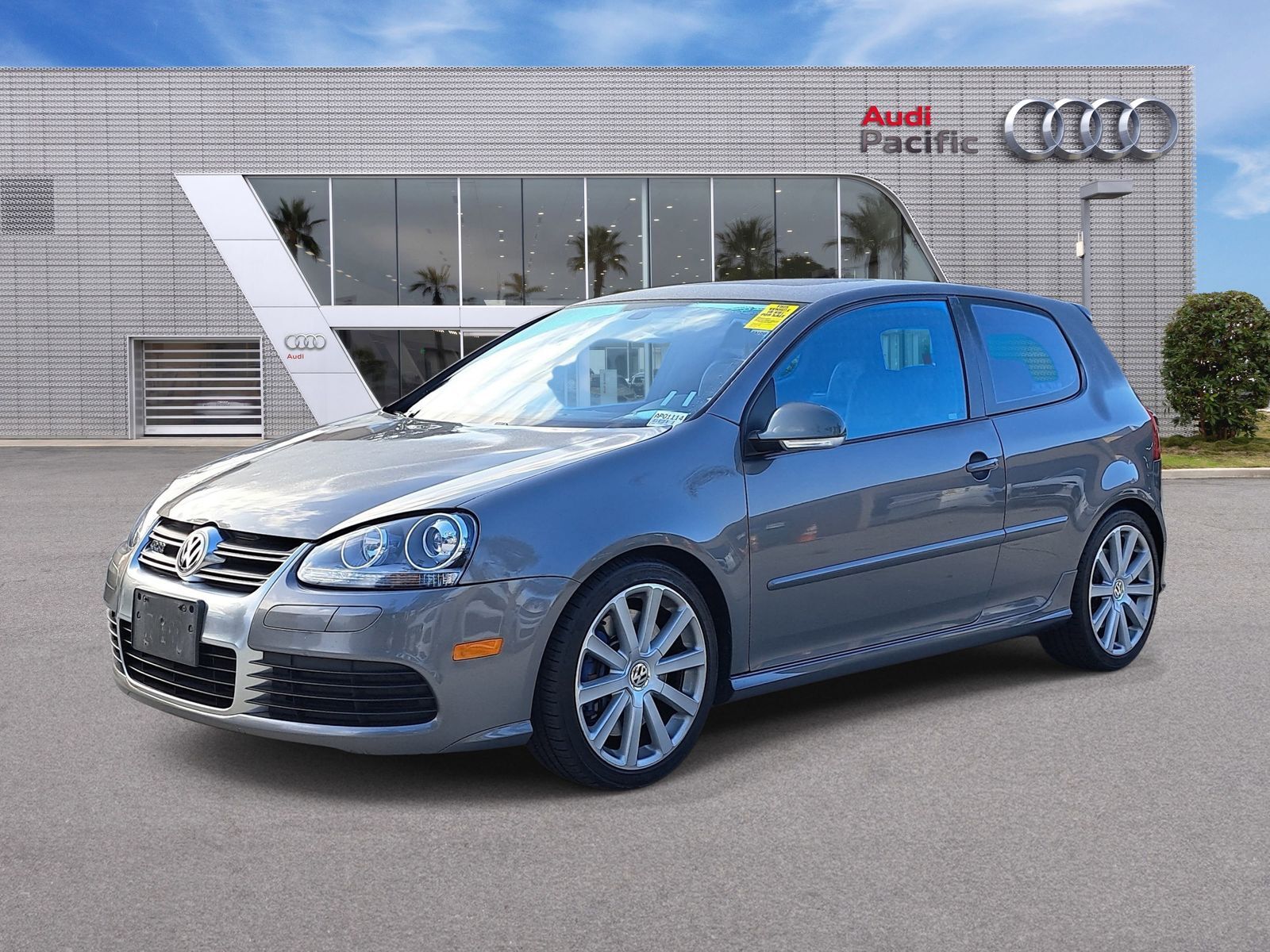 2008 VOLKSWAGEN R32